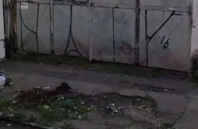 Vendo terreno em corredor comercial, a poucos metros do vlt.
