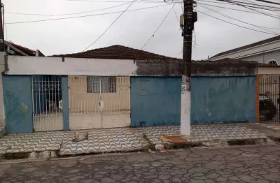 Casa com 3 quartos à venda na Vila Margarida, São Vicente 