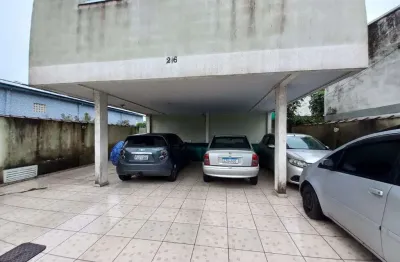 Casa sobreposta térrea em condomínio. 2 quartos, 1 vaga!!
