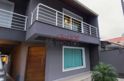 Excelente sobrado à venda no monte líbano, são josé dos pinhais-pr  3 quartos  1 suíte  2 salas  3 vagas   280 m² de área