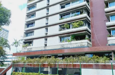 Cobertura à venda em casa forte com 310m² e com 4 vagas de garagem. finamente decorada.