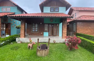 Casa em condomínio village da canastra em gravata .