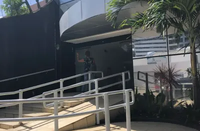 Aluga-se imóvel comercial em empresarial na iha do leite.