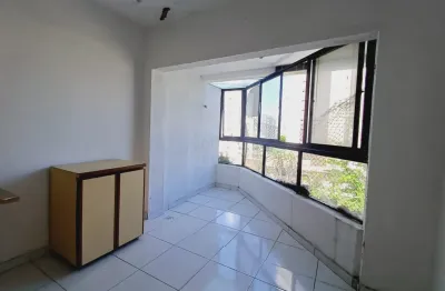 Apartamento com 2 quartos para alugar na Avenida Fernando Simões Barbosa, 602, Boa Viagem, Recife