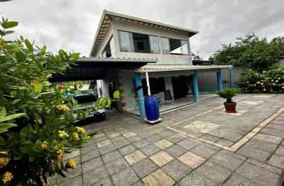 Casa com 4 quartos à venda na Rua Cananéia, 15, São José do Imbassaí, Maricá