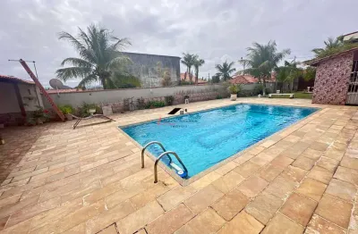 Casa com piscina e muito quintal – próxima à praia em itaipuaçu/maricá-rj!