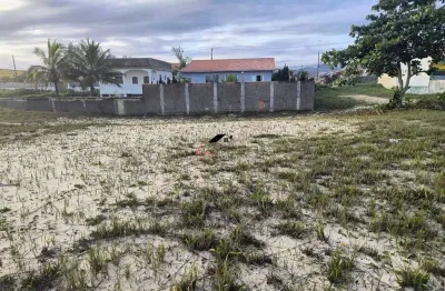 Terreno à venda na Rua Sessenta, Balneário Bambuí (Ponta Negra), Maricá