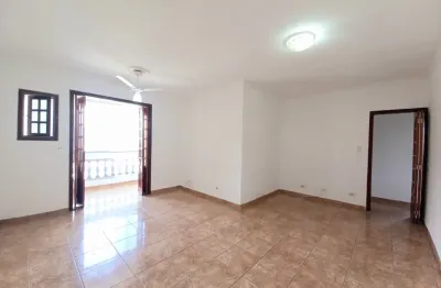 Amplo apartamento de frente no centro de são vicente – próximo à praça da biquinha