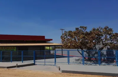 Vende-se excelente loja comercial, em um ponto privilegiado trevo de curralinho (perto da serra do cipó!) localizada no melhor ponto, nas margens da mg10, km 77 !