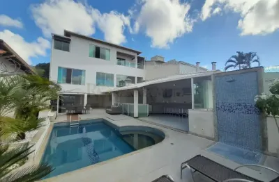 Oportunidade ; casa à venda 542,63m²  aquecedor solar, 4 quartos sendo 2 suites ,garagem para 4 carros  /  santa monica - belo horizonte.