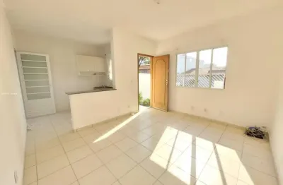 Casa para venda em suzano, cidade edson, 3 dormitórios, 1 suíte, 1 banheiro, 2 vagas