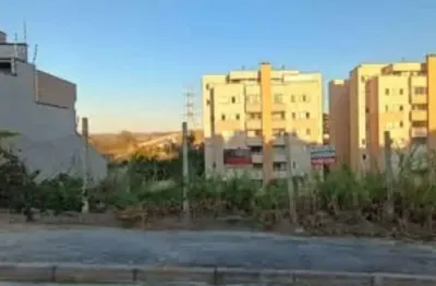 Terreno à venda na Vila Nova Socorro, Mogi das Cruzes 