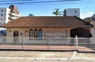 Casa com 1 suíte + 3 dormitórios à venda, 260 m² por r$ 990.000 - costa e silva - joinville/sc