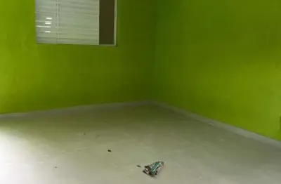 Sobrado de 2 dormitórios com vaga - jardim piracuama