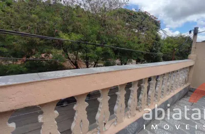 Casa de 3 dorms, sacada, 2 vagas de garagem à venda no jd paris - são paulo