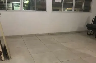 Sala comercial para alugar na Avenida Doutor José Maciel, Jardim Maria Rosa, Taboão da Serra