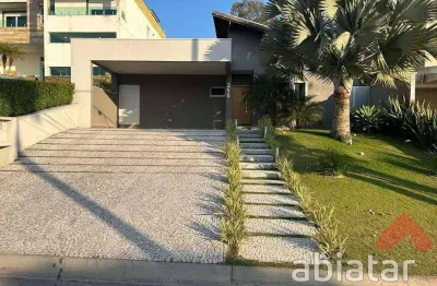 Casa de 3 dormitórios com 560m² com vaga - jardim do golf i
