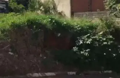 Terreno à venda na Rua Luciara, Vila Geni, Itapecerica da Serra
