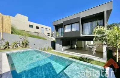 Casa de 393m² com 4 dormitórios e vaga de garagem - moinho velho