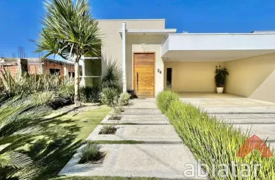 Casa de 494m² com 3 dormitórios com 4 vagas de garagem - pitas