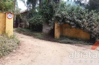 Terreno à venda na Estrada Kaiko, Chácaras Aurora, Embu das Artes