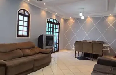 Sobrado de 3 dormitórios com vaga de garagem - cidade intercap