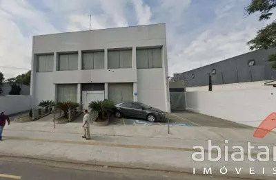 Prédio comercial com área total: 1000m², 600m² de terreno, vagas de garagem: 16 vagas