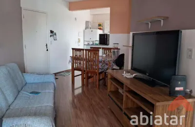 Apartamento à venda com 57m², 2 quartos e 3 vaga cobertas