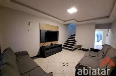 Sobrado disponível para venda com 3 quartos e 88 m² - jardim ferreira