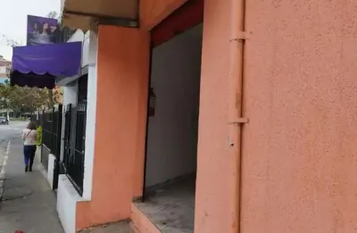 Ponto comercial para alugar na Rua Antônio de Oliveira Salazar, Jardim São Salvador, Taboão da Serra