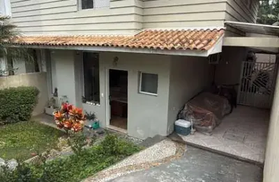 Sobrado em condomínio fechado no parque assunção  taboão da serra