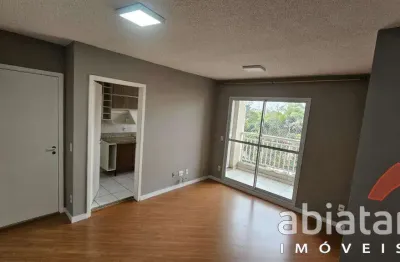 Apartamento à venda com 2 dormitórios, suíte e varanda gourmet