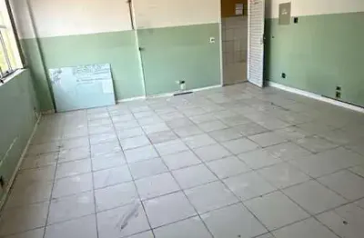 Sala comercial à venda 31 m²  localização estratégica e alta visibilidade