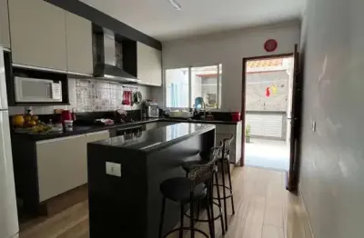 Sobrado à venda no jardim umarizal  3 dormitórios, 2 suítes e espaço gourmet