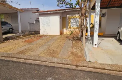 Linda casa pronta para morar em condomínio fechado parque da liberdade 2 em são josé do rio preto/sp com dois dormitórios.