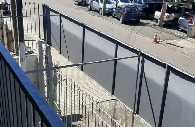 Sobrado com 2 quartos e sala comercial bairro sitio cercado