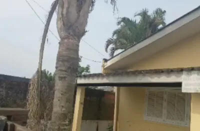 Casa  com 3 quartos e duas suites a venda balneário de canoas em pontal do pr