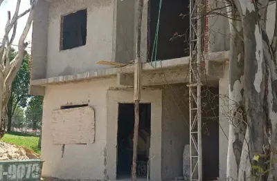 Triplex novo   3 quartos  com suite,bairro sitio cercado curitiba/pr