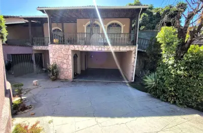 Casa com 5 quartos à venda na poeta murilo mendes, 75, são joão batista, belo horizonte por r$ 1.350.000