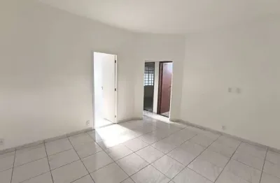 Apartamento com 2 quartos para alugar na rua padre pedro pinto, 2680, venda nova, belo horizonte por r$ 2.300
