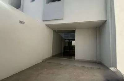 Casa com 2 quartos à venda na beatriz, 261, rio branco, belo horizonte por r$ 448.000