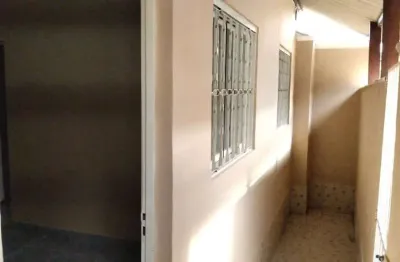 Casa com 1 quarto para alugar na alfredo alves pinto, 180, são joão batista, belo horizonte por r$ 900