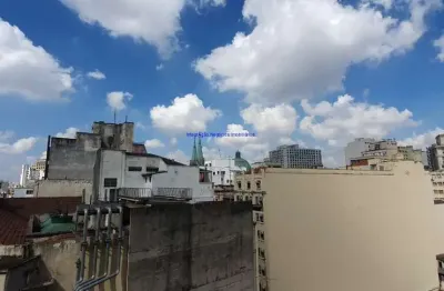 Conjunto comercial 63m² e 01 banheiro.  condomínio com recepção e segurança.  excelente localização, á 4 minutos andando para a estação do metrô sé