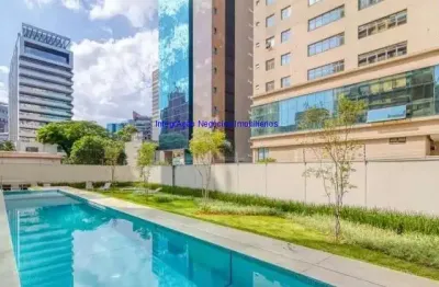 Apartamento studio mobiliado 29m², 01 dormitório, 01 banheiro e 01 vaga na garagem.  condomínio com portaria e segurança, piscina, academia