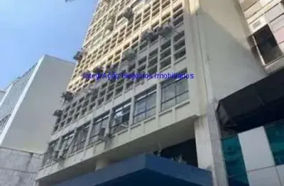 Conjunto comercial 330m² e 04 banheiros.  condomínio com segurança e recepção.  excelente localização à 4 minutos para a estação do metrô republica