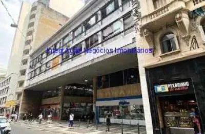 Loja 25m² e 01 banheiro.  condomínio com recepção e segurança.  excelente localização á 6 minutos andando para as estações de metrô anhangabaú