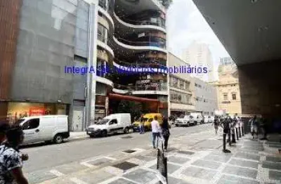 Loja 28,84m² e 01 banheiro.  condomínio com recepção e segurança.  excelente localização á 6 minutos andando para as estações de metrô anhangabaú