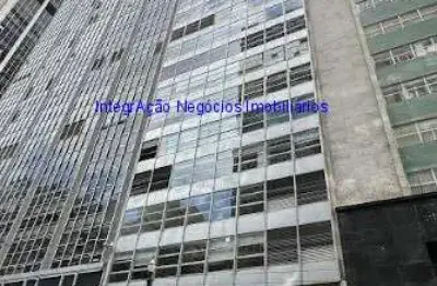 Conjunto comercial 270,01m² e 02 banheiros.  condomínio com recepção e segurança.  excelente localização á 5 minutos andando para a estação do metrô