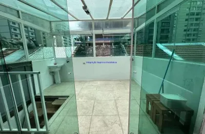 Casa sobrado 185m², 03 dormitórios e 02 banheiros.  excelente localização, entre as alamedas santos, campinas e rua doutor nélson vasoler;