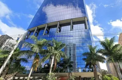 Conjunto comercial 871,00m², 04 banheiros e 24 vagas de garagem.  condomínio com portaria, segurança e recepção.  excelente localização